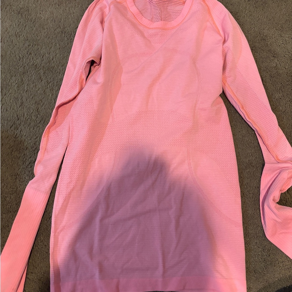 Lululemon Run Swiftly Light Pink Seamless Long Sleeve Top size 6